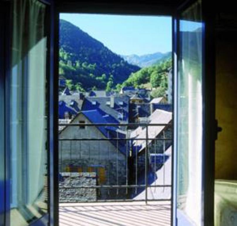 Pradets Hotel Vielha Exterior photo